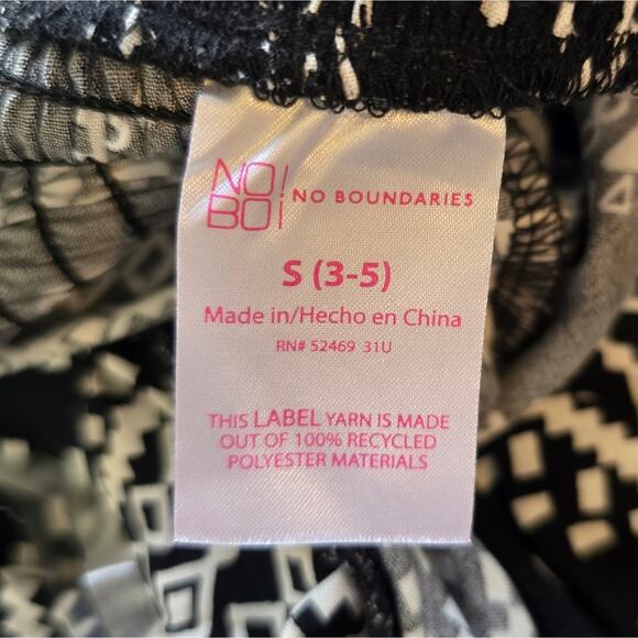 M No Boundaries Black White Aztec Print Maxi Dress NWT Size S Padded Slit Sides - Picture 10 of 11